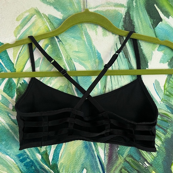 Lulu🍋 Hot Spell Bra - Picture 4 of 8